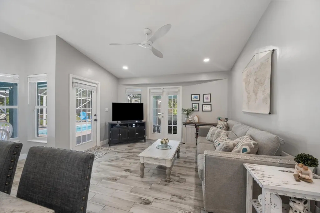 14862 85th Road N The Acreage FL 33470