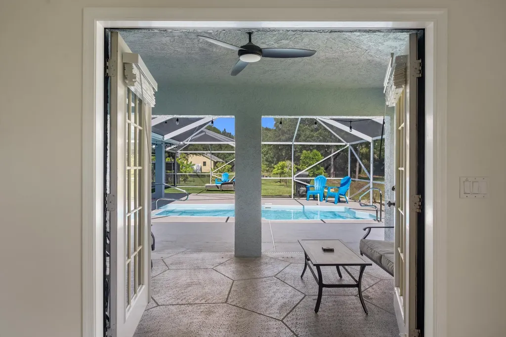 14862 85th Road N The Acreage FL 33470