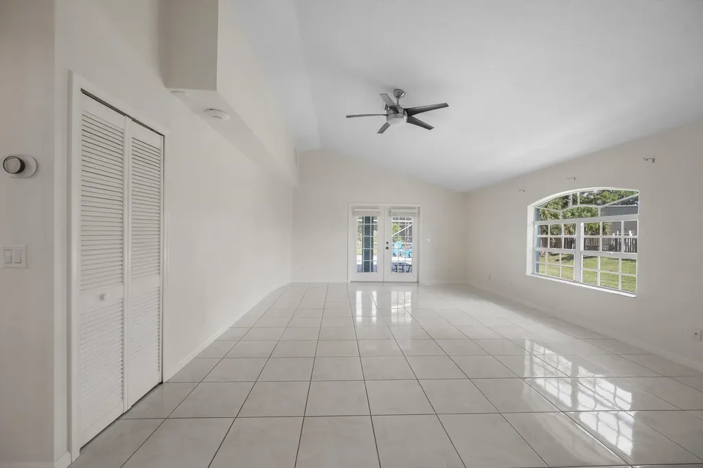 14862 85th Road N The Acreage FL 33470