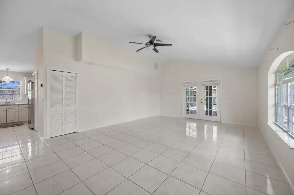 14862 85th Road N The Acreage FL 33470
