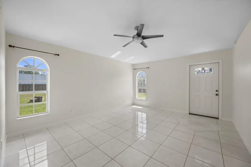 14862 85th Road N The Acreage FL 33470