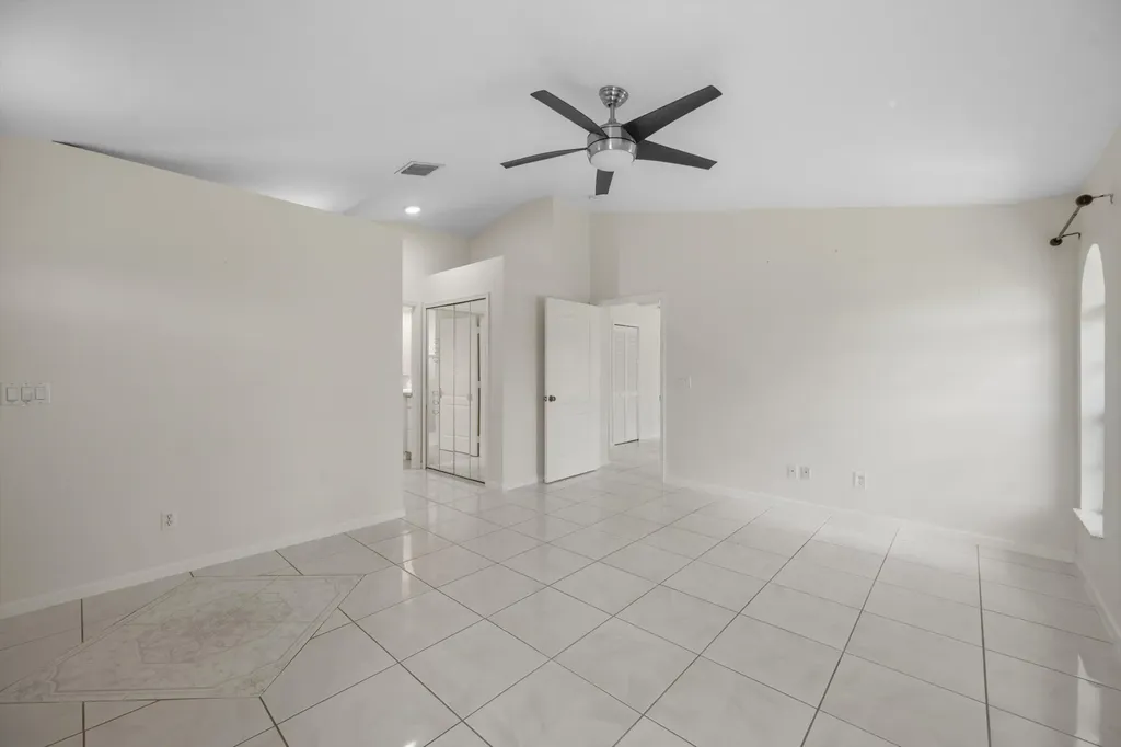 14862 85th Road N The Acreage FL 33470