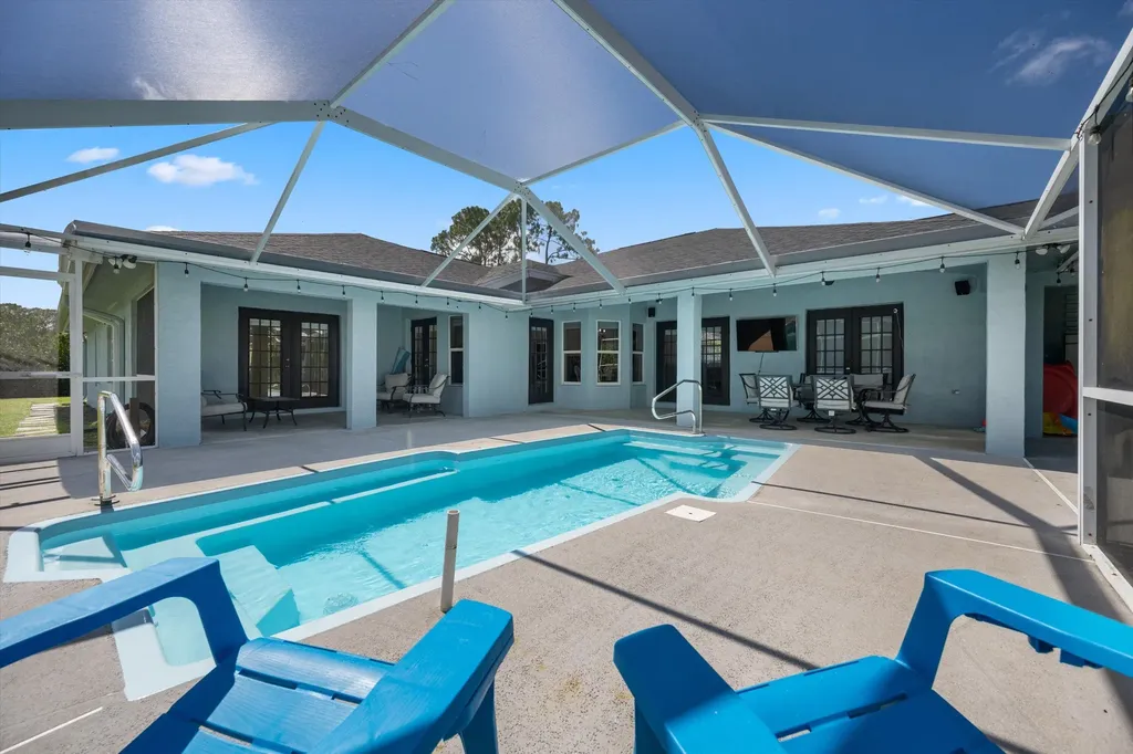 14862 85th Road N The Acreage FL 33470