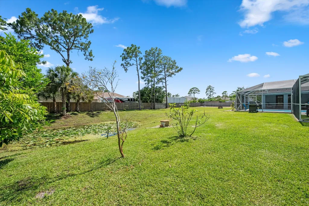 14862 85th Road N The Acreage FL 33470