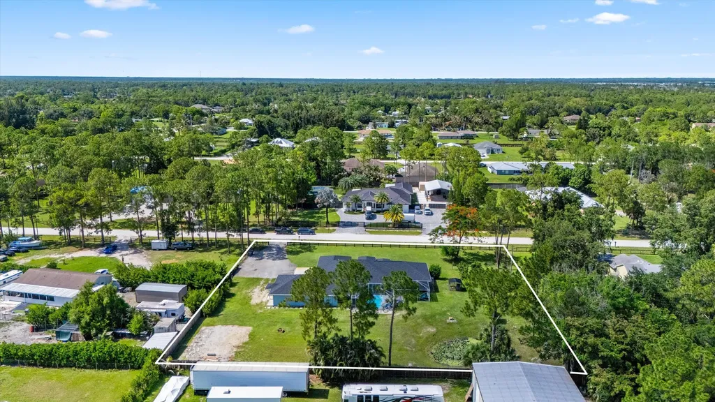 14862 85th Road N The Acreage FL 33470