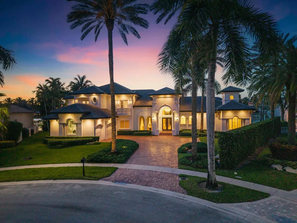 Plantation FL, 366 Sweet Bay Avenue