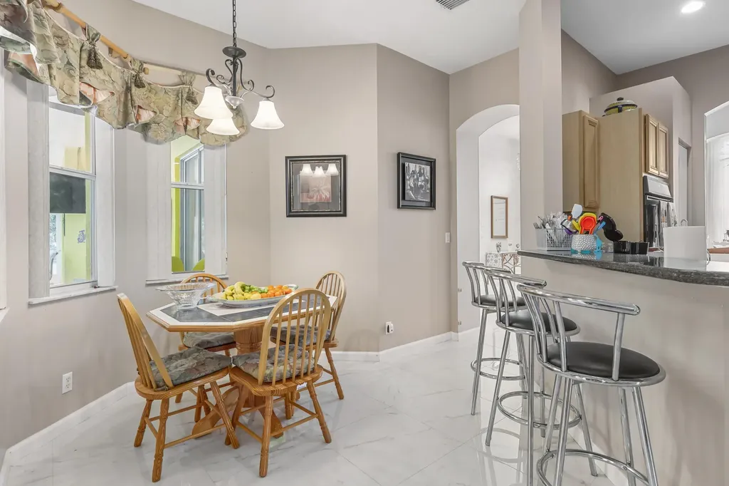 8023 N 120th Avenue Avenue N The Acreage FL 33412