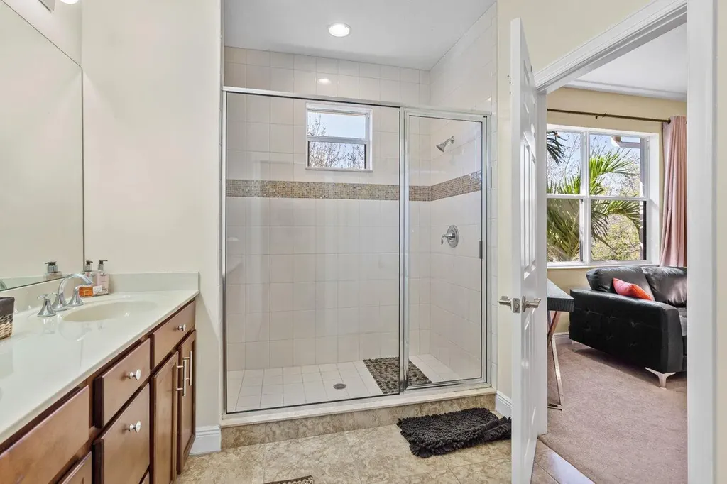 5009 Dulce Court Palm Beach Gardens FL 33418