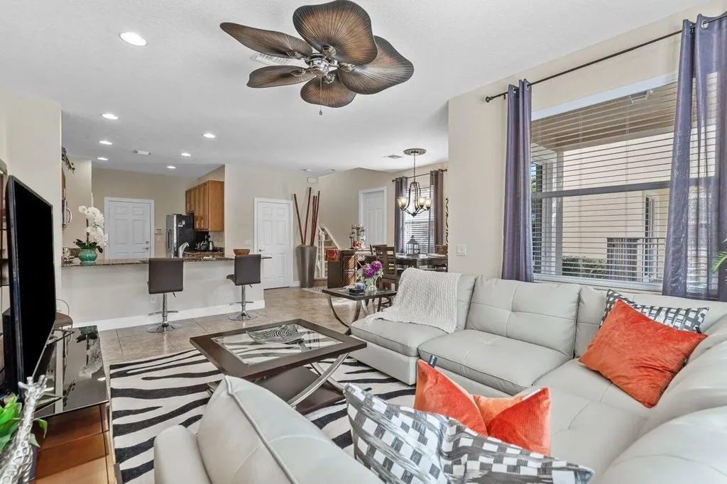 5009 Dulce Court Palm Beach Gardens FL 33418