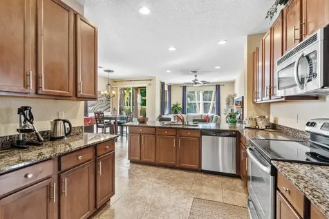 5009 Dulce Court Palm Beach Gardens FL 33418