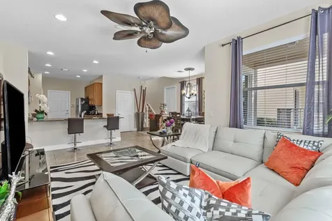5009 Dulce Court Palm Beach Gardens FL 33418