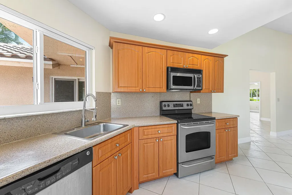 6290 Sweet Maple Lane Boca Raton FL 33433