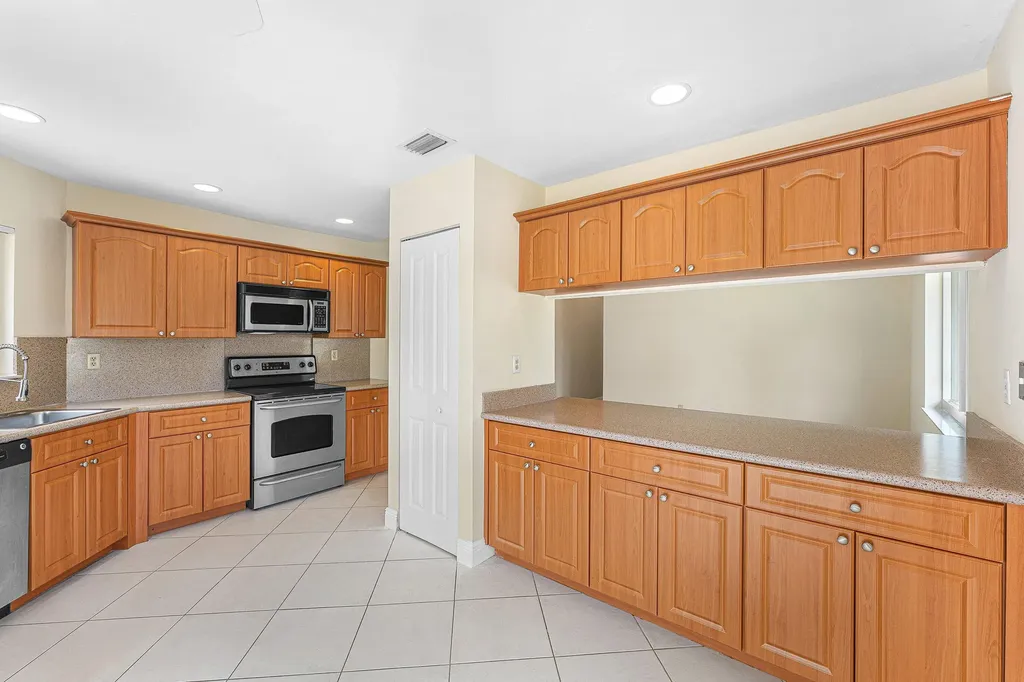 6290 Sweet Maple Lane Boca Raton FL 33433