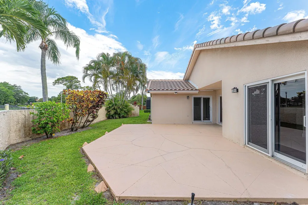 6290 Sweet Maple Lane Boca Raton FL 33433