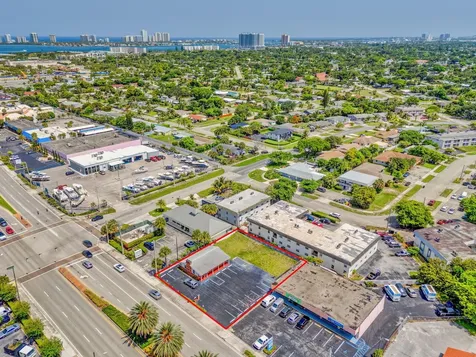 610 Northlake Boulevard Lake Park FL 33408