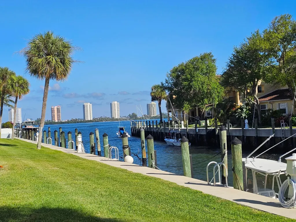120 Lehane Terrace North Palm Beach FL 33408