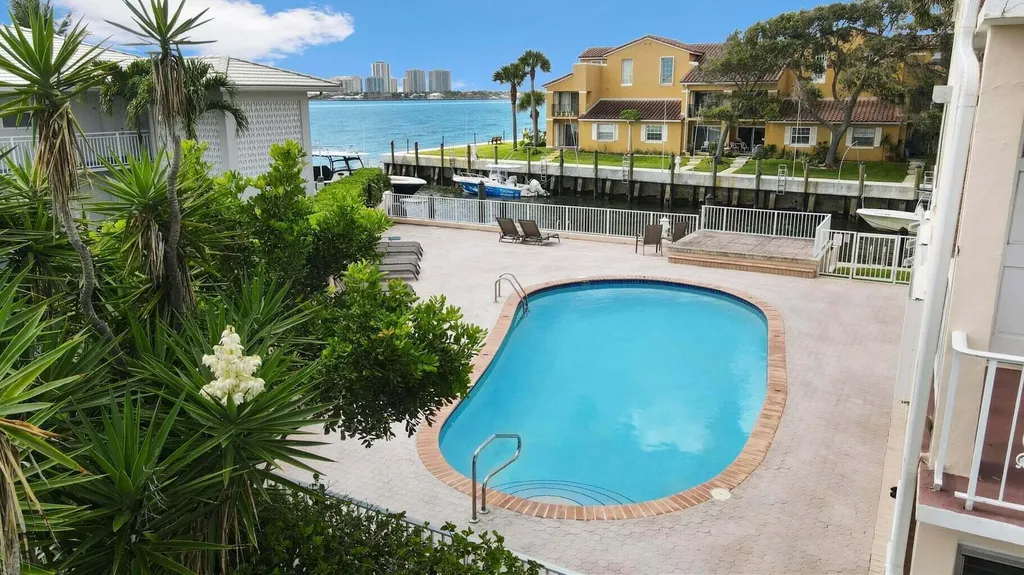120 Lehane Terrace North Palm Beach FL 33408
