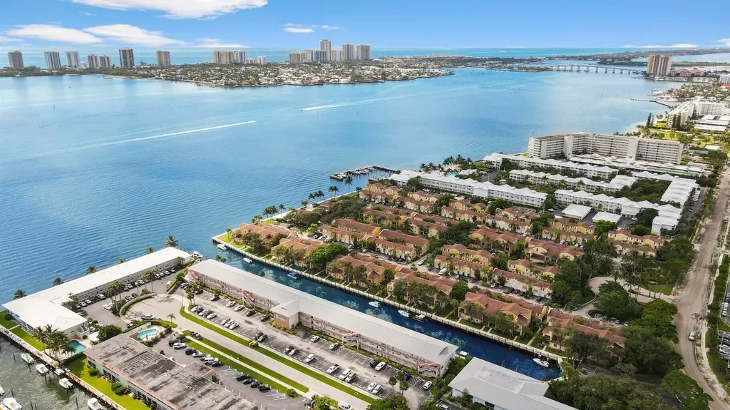 120 Lehane Terrace North Palm Beach FL 33408