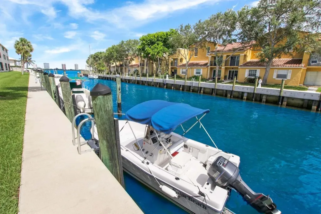 120 Lehane Terrace North Palm Beach FL 33408