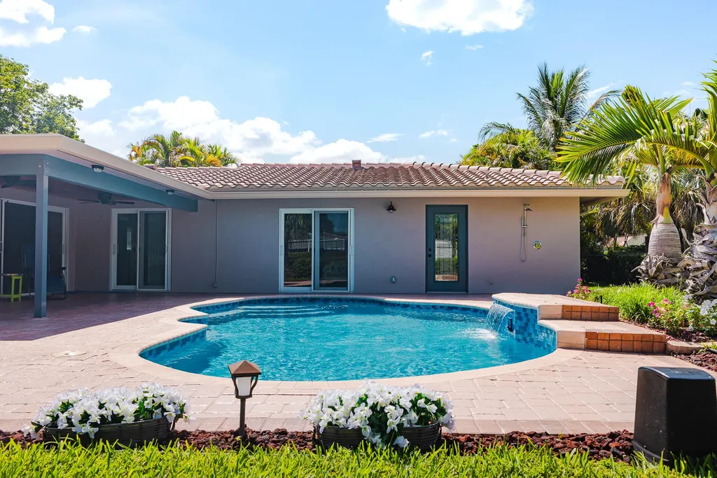 10670 NW 42nd Drive Coral Springs FL 33065