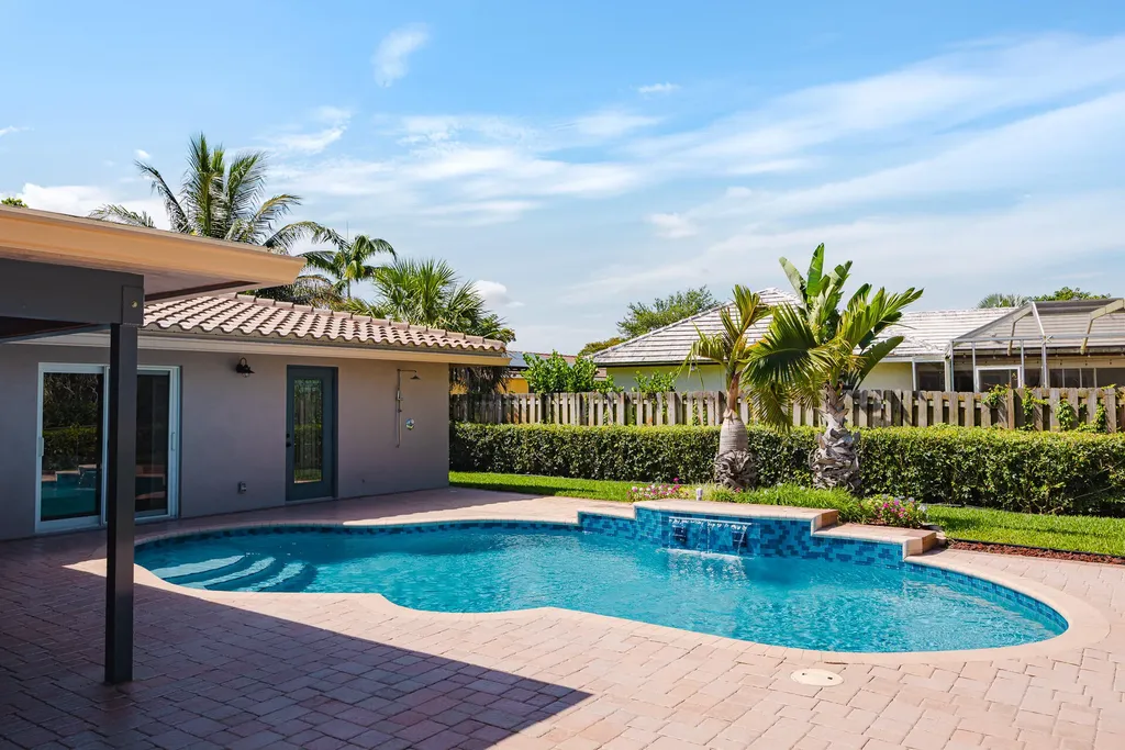 10670 NW 42nd Drive Coral Springs FL 33065