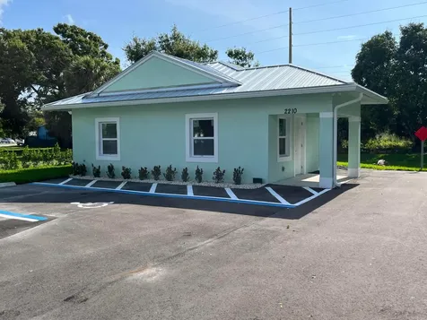 2210 S 40th Street Fort Pierce FL 34947