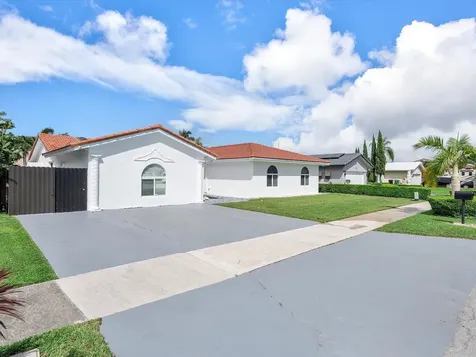 13961 SW 156th Terrace Miami FL 33177
