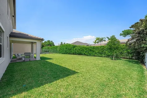9298 Pearch Lane Boynton Beach FL 33437