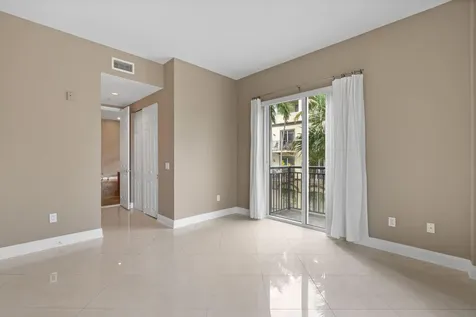 2617 NE 14th Avenue Wilton Manors FL 33334