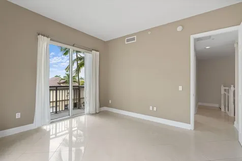 2617 NE 14th Avenue Wilton Manors FL 33334