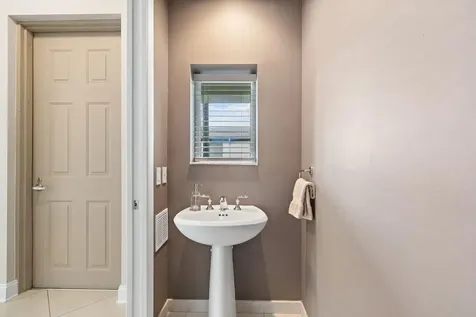 2617 NE 14th Avenue Wilton Manors FL 33334