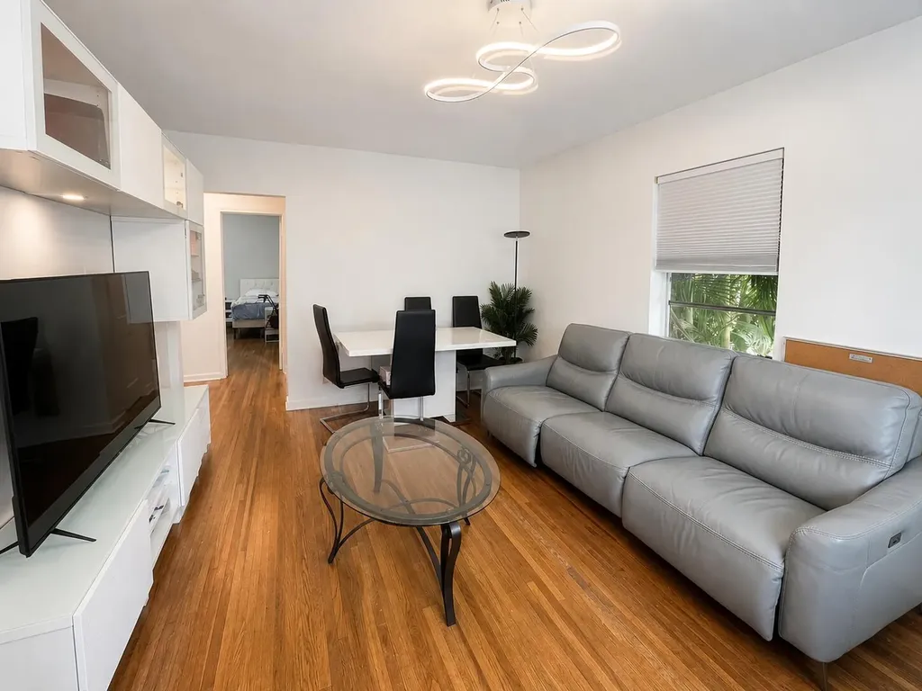 916 SW 8th Avenue Fort Lauderdale FL 33315