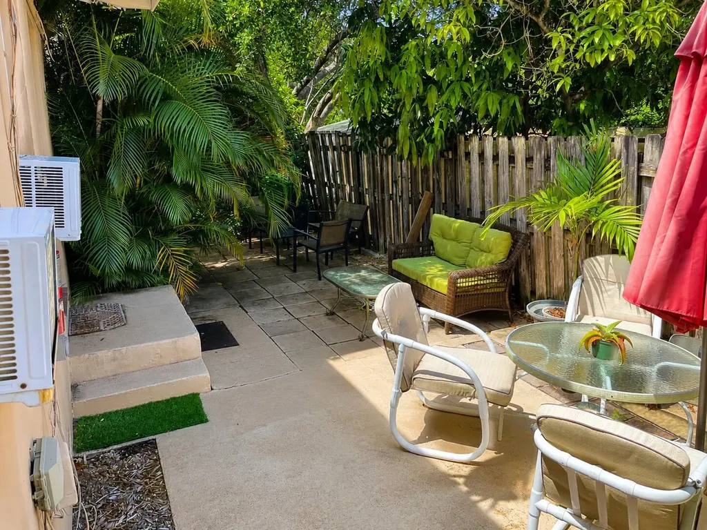 916 SW 8th Avenue Fort Lauderdale FL 33315