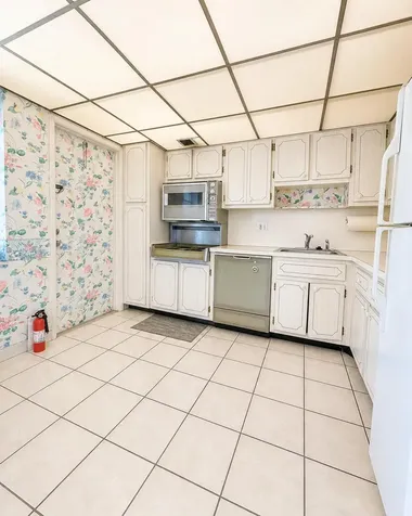 2900 N Palm Aire Drive Pompano Beach FL 33069