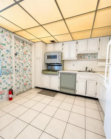 2900 N Palm Aire Drive Pompano Beach FL 33069