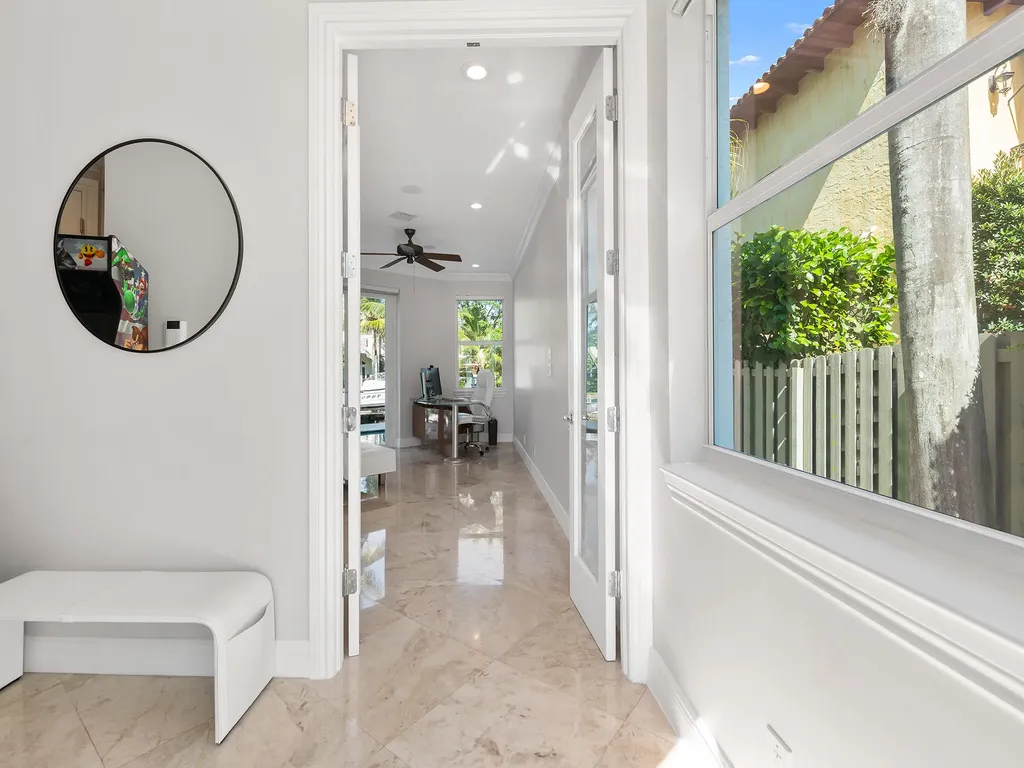 208 SE 10th Terrace Fort Lauderdale FL 33301