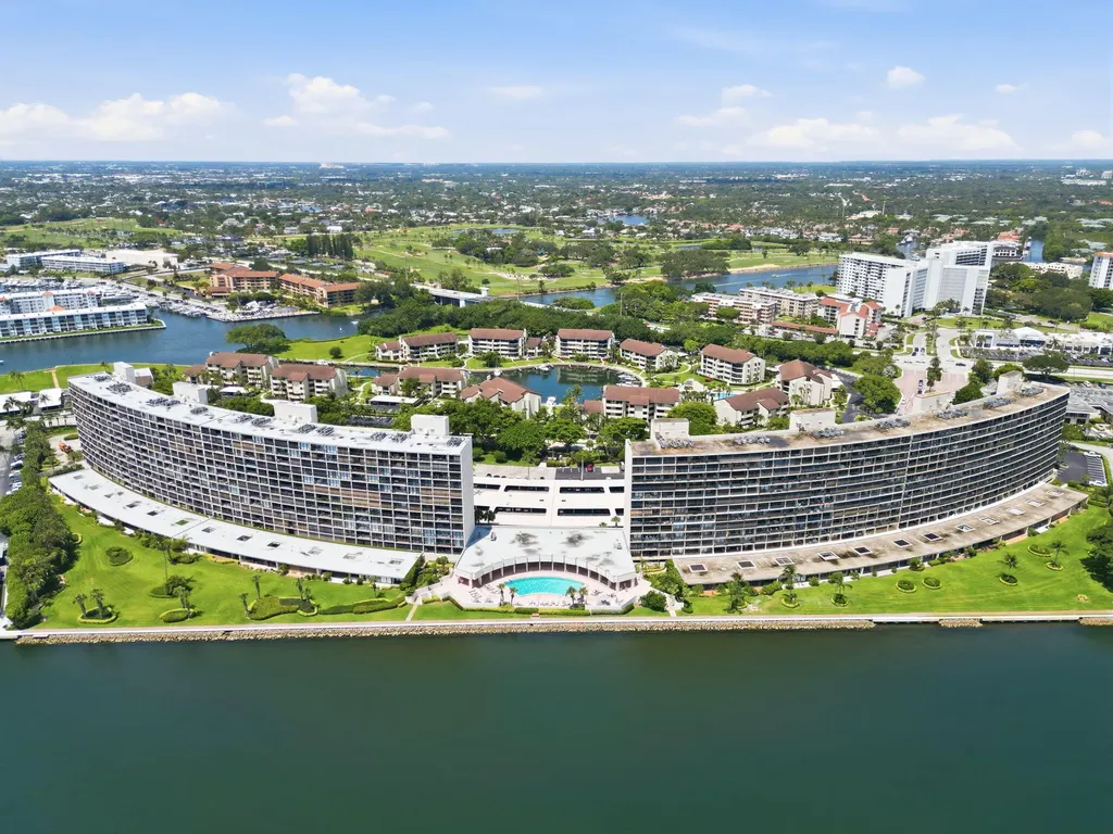 124 Lakeshore Drive North Palm Beach FL 33408