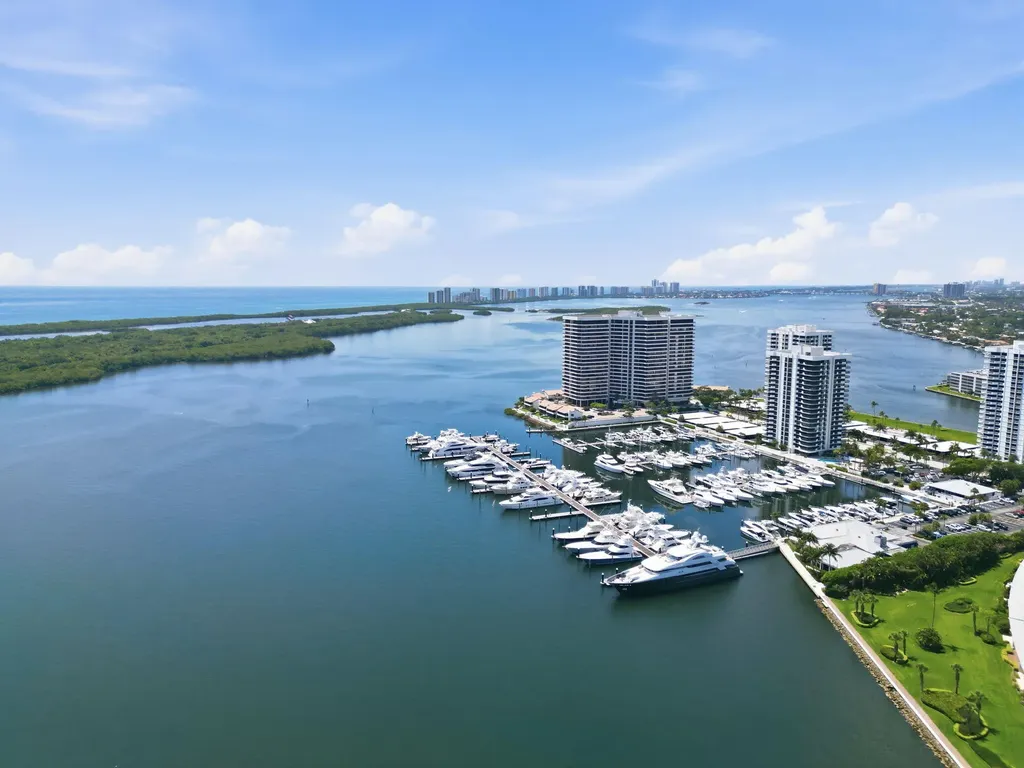 124 Lakeshore Drive North Palm Beach FL 33408