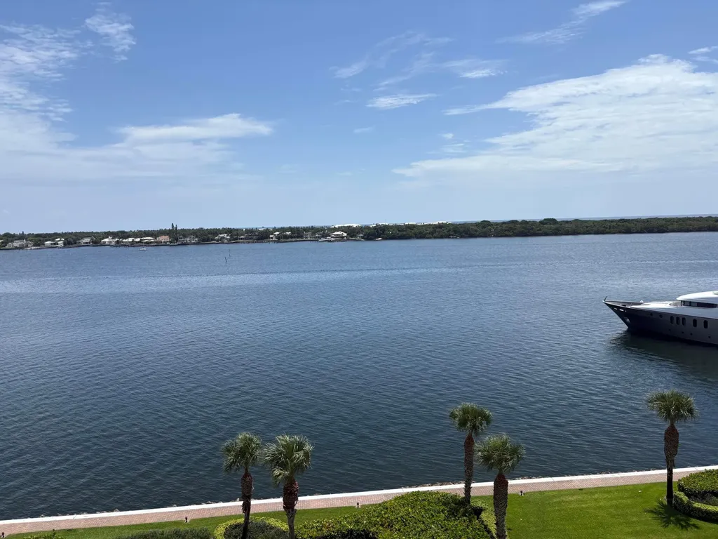 124 Lakeshore Drive North Palm Beach FL 33408