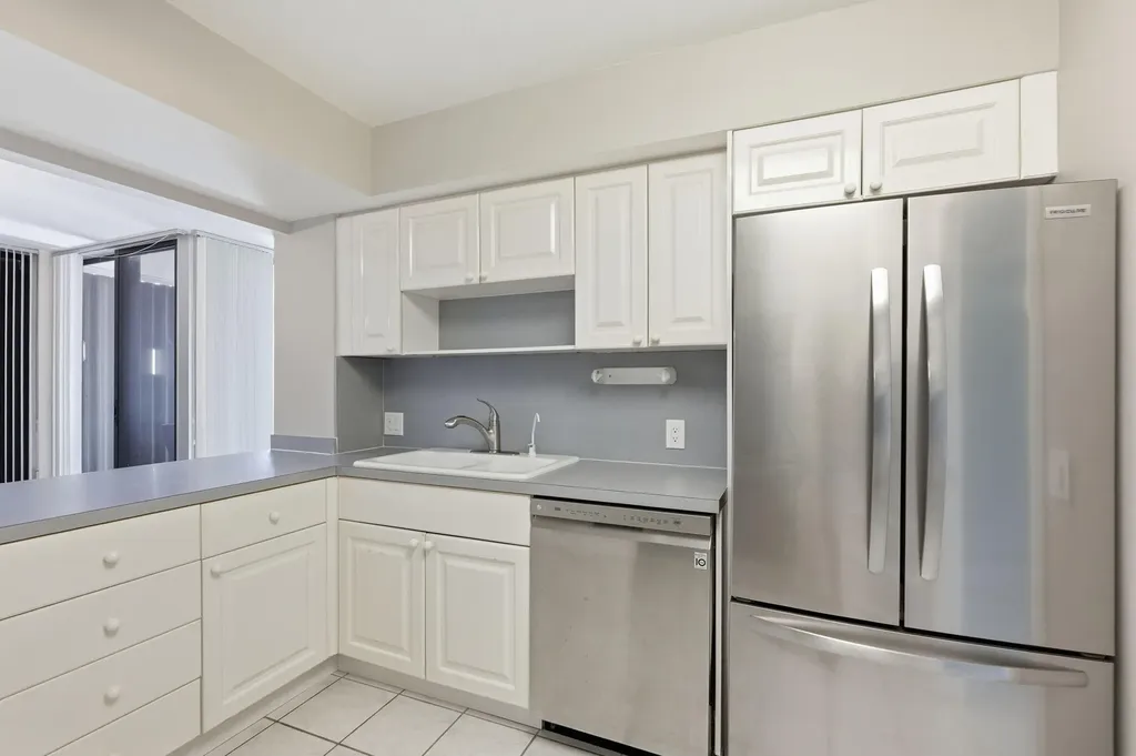 124 Lakeshore Drive North Palm Beach FL 33408