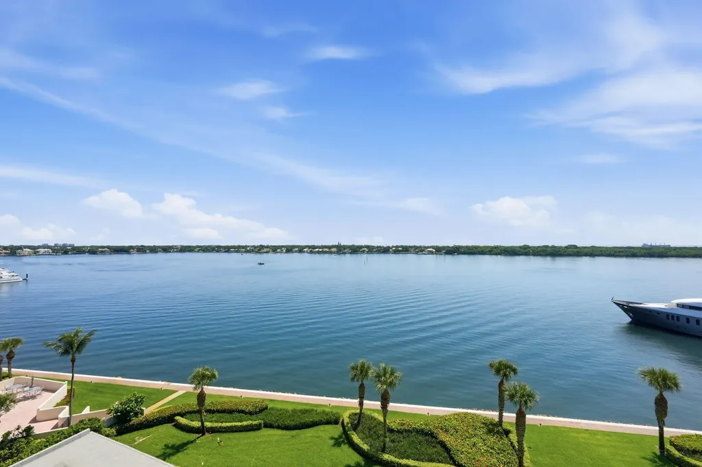 124 Lakeshore Drive North Palm Beach FL 33408