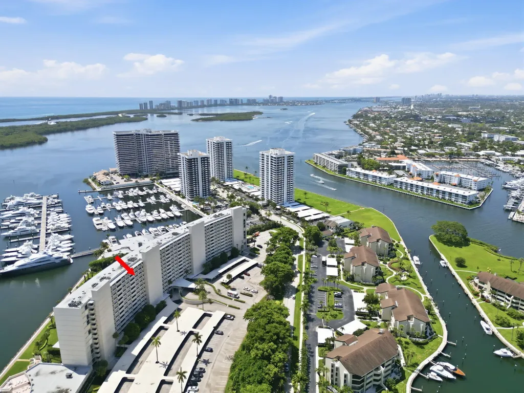 124 Lakeshore Drive North Palm Beach FL 33408