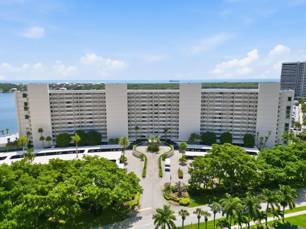124 Lakeshore Drive North Palm Beach FL 33408