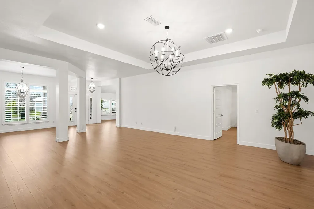 5825 NW Bates Avenue Port St Lucie FL 34986