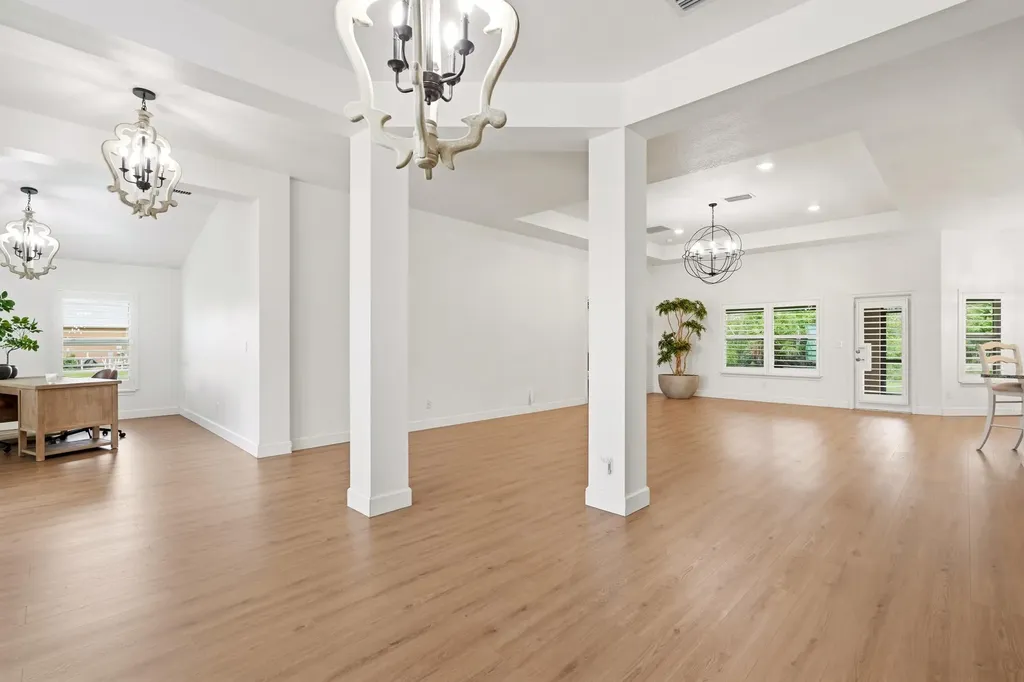 5825 NW Bates Avenue Port St Lucie FL 34986