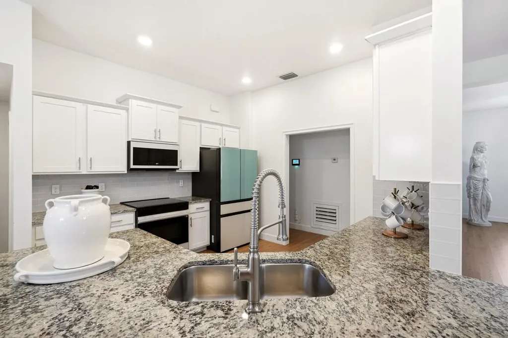 5825 NW Bates Avenue Port St Lucie FL 34986