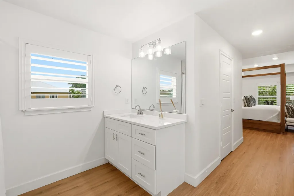 5825 NW Bates Avenue Port St Lucie FL 34986