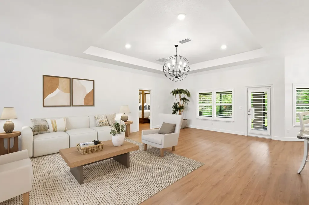 5825 NW Bates Avenue Port St Lucie FL 34986