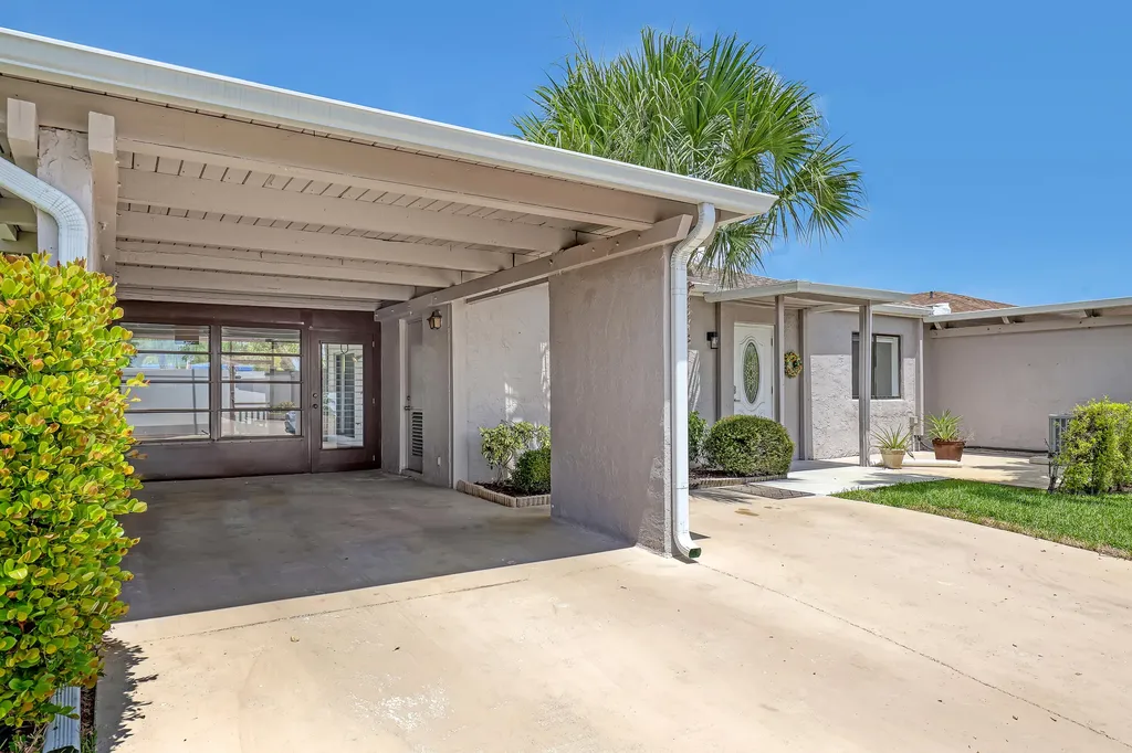 14735 Wildflower Lane Delray Beach FL 33446