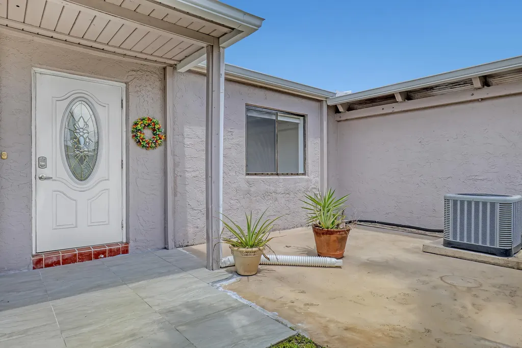 14735 Wildflower Lane Delray Beach FL 33446